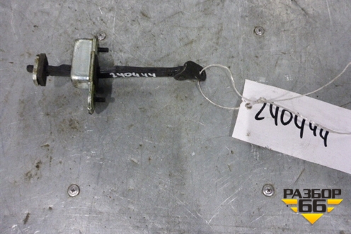 Ограничитель двери передней правой для Hyundai ix 35 с 2010г (Ай икс 35)