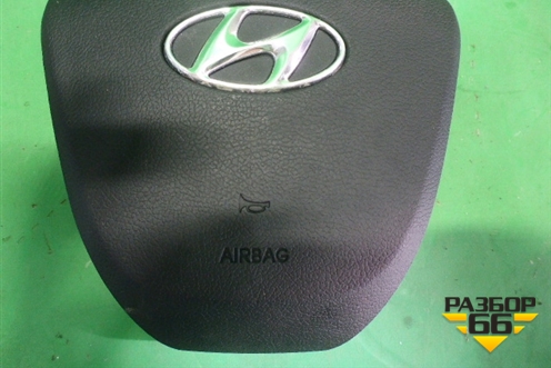 Крышка AIR BAG в рулевое колесо (новая) для Hyundai i20 с 2008г (Ай20)