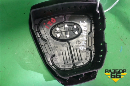 Крышка AIR BAG в рулевое колесо (новая) для Hyundai i20 с 2008г (Ай20)