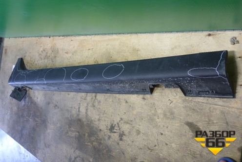 Накладка на порог наружная правая (877522S000) для Hyundai ix 35 с 2010г (Ай икс 35)