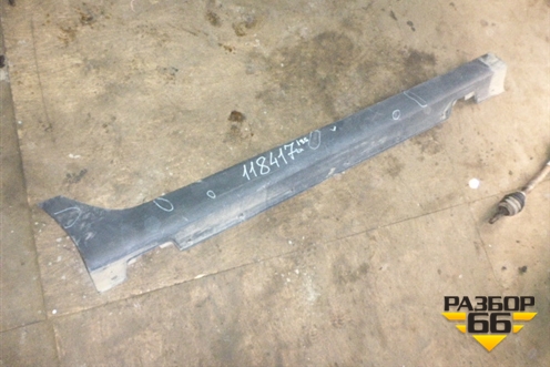 Накладка на порог наружная правая (877522S000) для Hyundai ix 35 с 2010г (Ай икс 35)