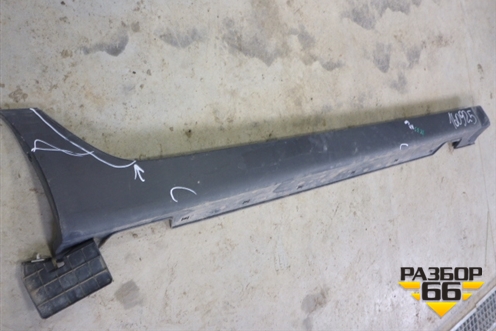 Накладка на порог наружная правая для Hyundai ix 35 с 2010г (Ай икс 35)