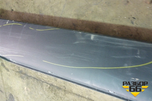 Накладка на порог наружная правая (877522S000) для Hyundai ix 35 с 2010г (Ай икс 35)