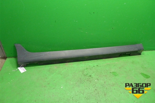 Накладка на порог наружная правая (877542S000) для Hyundai ix 35 с 2010г (Ай икс 35)