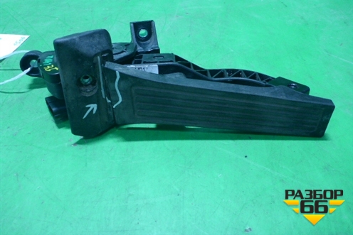 Педаль газа электронная (30039C3Z000) для Hyundai i40 с 2011г (Ай40)