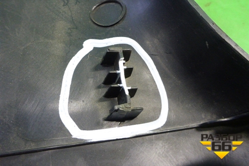 Обшивка стойки центральная нижняя левая (8583538000) для Hyundai Sonata-5 с 2001г (Соната)