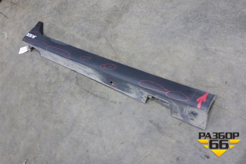 Накладка на порог наружная правая (877522S000) для Hyundai ix 35 с 2010г (Ай икс 35)