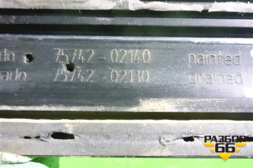 Накладка двери задней левой (седан) (7574202140) для Toyota Corolla (E12) с 2001-2007г (Королла 120)