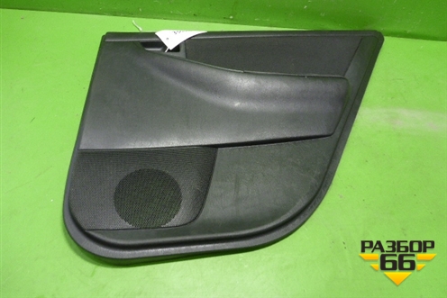 Обшивка двери задней правой под электрику (седан) (6777502070) для Toyota Corolla (E12) с 2001-2007г (Королла 120)