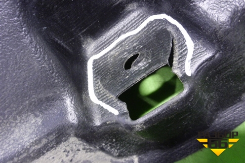 Пыльник заднего бампера центральный (5841533010) для Toyota Camry V50 с 2011-2018г (Камри)