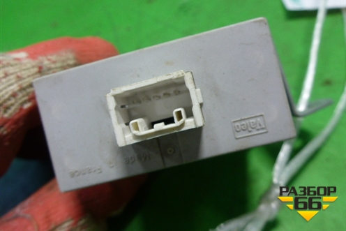 Блок управления центральным замком (8974102060) для Toyota Corolla (E12) с 2001-2007г (Королла 120)