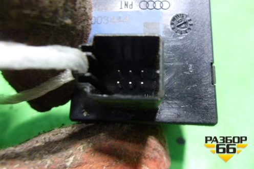 Модуль кнопок (памяти сидения) (4E0959769) для Audi A8 с 2002-2010г (А8)