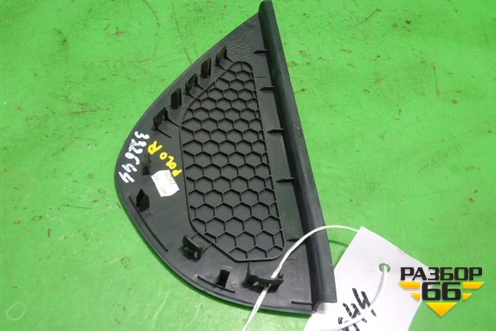 Накладка на торпедо (боковая правая) (6R0858248C) для Volkswagen Polo (хетчбэк) с 2009г (Поло)