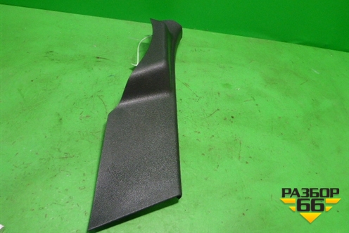 Обшивка стойки задняя нижняя правая (6R4867766B) для Volkswagen Polo (хетчбэк) с 2009г (Поло)