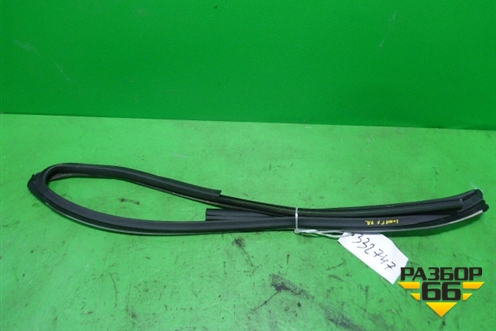 Уплотнитель стекла двери передней правой для Mitsubishi Lancer-X с 2007г (Лансер)