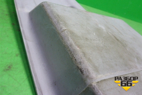 Обшивка стойки центральная нижняя правая (81625710082) для MAN TGS с 2007г (ТГС)