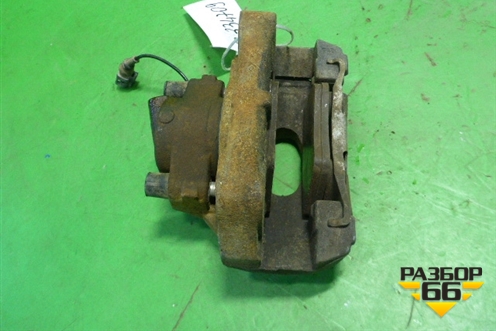 Суппорт передний правый для Volkswagen Touareg c 2002-2010г (Туарег)