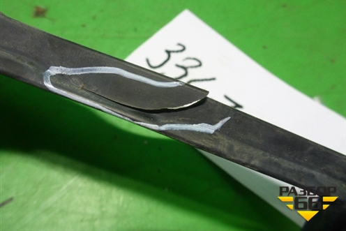 Кронштейн заднего бампера центральный для Volkswagen Touareg c 2002-2010г (Туарег)