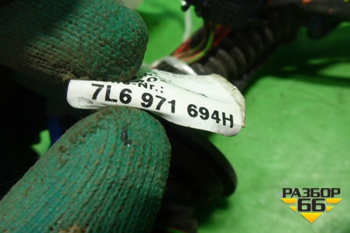 Проводка двери задней левой (7L6971694H) для Volkswagen Touareg c 2002-2010г (Туарег)