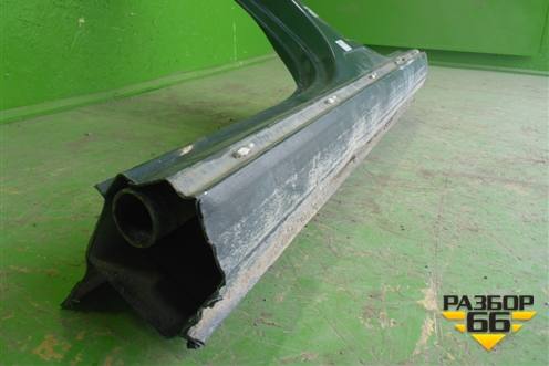 Порог со стойкой левый для Volkswagen Touareg c 2002-2010г (Туарег)