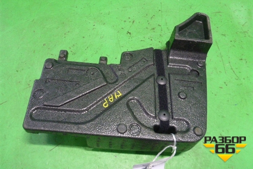 Ящик инструментальный в багажник (7L0012112) для Volkswagen Touareg c 2002-2010г (Туарег)