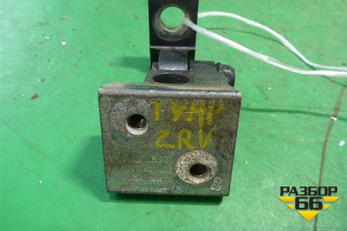 Петля двери задней правой верхняя (7L0833402A) для Volkswagen Touareg c 2002-2010г (Туарег)