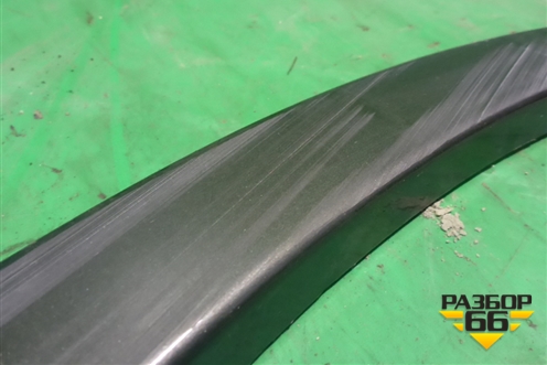 Накладка заднего крыла левого (4M0853817) для Audi Q7 c 2015г (Ку 7)