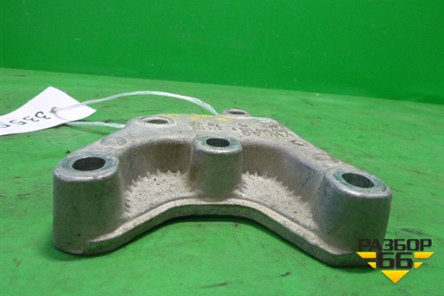 Кронштейн двигателя правый (1.2л CGP) (6Q0199185S) для Skoda Fabia с 2007-2014г (Фабия)