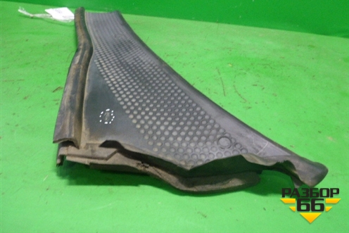 Решетка стеклоочистителей левая (правый руль) (1M51A02217BB) для Ford Focus 1 с 1998-2004г (Фокус)