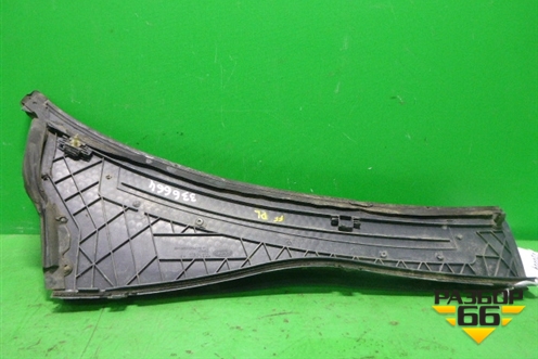 Решетка стеклоочистителей левая (правый руль) (1M51A02217BB) для Ford Focus 1 с 1998-2004г (Фокус)