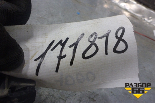 Ручка наружная двери задней правой для Volkswagen Touareg c 2002-2010г (Туарег)