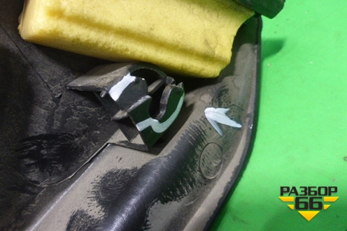 Обшивка двери задней левой под электрику (хетчбэк) для Geely Emgrand (EC7) с 2009-2016г (Эмгранд)