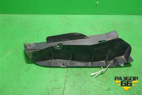 Пыльник заднего бампера правый (5872360070) для Toyota Land Cruiser (200) с 2008г (Ленд Крузер)