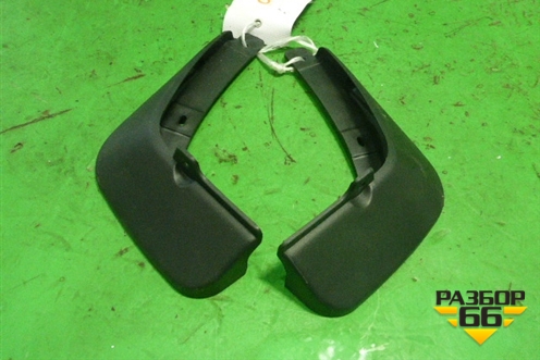 Брызговики задние комплект (новые) для Mazda Mazda 3 (BM) с 2013-2019г