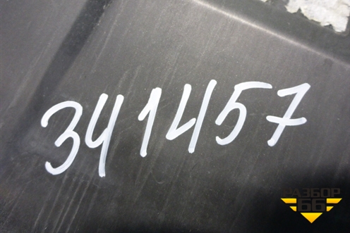 Накладка переднего бампера (4M0807733D) для Audi Q7 c 2015г (Ку 7)