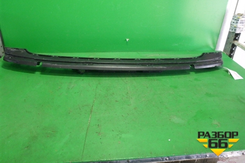 Кронштейн заднего бампера центральный (4M0807458) для Audi Q7 c 2015г (Ку 7)