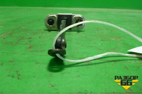 Ограничитель двери передней правой для Hyundai ix 35 с 2010г (Ай икс 35)