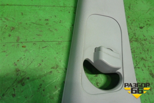 Обшивка стойки центральная верхняя правая (858412Y100) для Hyundai ix 35 с 2010г (Ай икс 35)