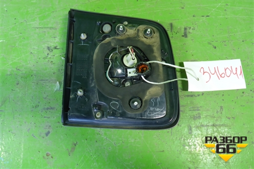 Фонарь задний внутренний правый (после 2014г) для Nissan Patrol (Y62) с 2010г (Патрол)