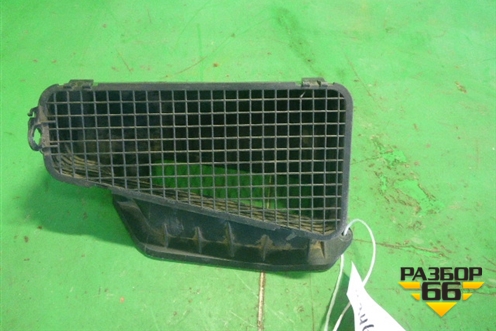 Воздухозаборник воздушного фильтра/ (8K1819904) для Audi A4 (В8) с 2007-2015г (А4)