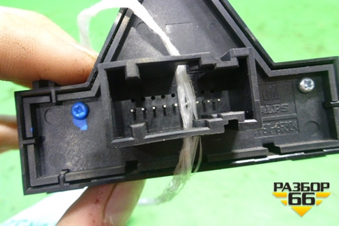 Модуль кнопок (с аварийной сигнализацией и центрального замка) (13189529) для Opel Corsa D с 2006-2014г (Корса Д)