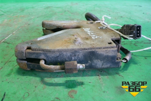 Замок кабины гидравлический (A9303100083) для Mercedes Benz TRUCK Axor 2 с 2004г (Аксор)