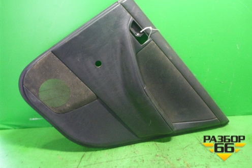 Обшивка двери задней правой под механику для Toyota Corolla (E12) с 2001-2007г (Королла 120)