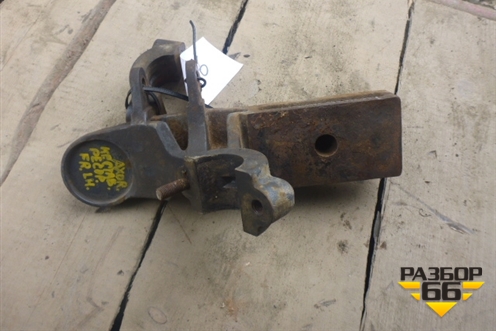 Кронштейн переднего стабилизатора  (левый) (9433234084) для Mercedes Benz TRUCK Axor 2 с 2004г (Аксор)