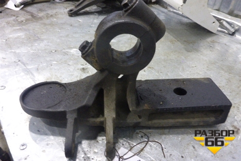 Кронштейн переднего стабилизатора  (правый) (A9413230521) для Mercedes Benz TRUCK Axor 2 с 2004г (Аксор)