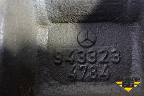 Кронштейн переднего стабилизатора  (левый) (9433234784) для Mercedes Benz TRUCK Axor 2 с 2004г (Аксор)