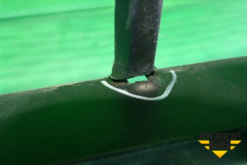 Решетка в передний бампер центральная (после 2012г) (A2048856823) для Mercedes Benz GLK-Klass X204 с 2008г (ГЛК)