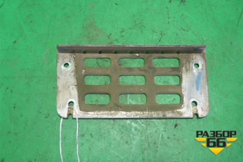 Подножка ступенька (левая верхняя) (1063726) для Volvo TRUCK FM с 2001-2013г (ФМ)