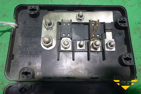 Блок предохранителей (на раму под силовые провода) (21026666) для Volvo TRUCK FM с 2001-2013г (ФМ)