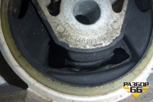 Подрамник передний АКПП (1K0199369F) для Audi A3 (8PA) 2003-2013г Sportback (А3)